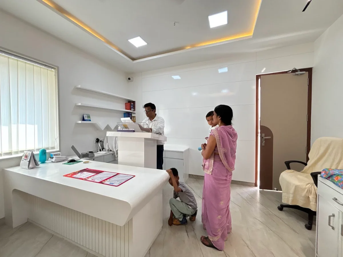 Dr. Rajeev Gupta hospital photos and images 3