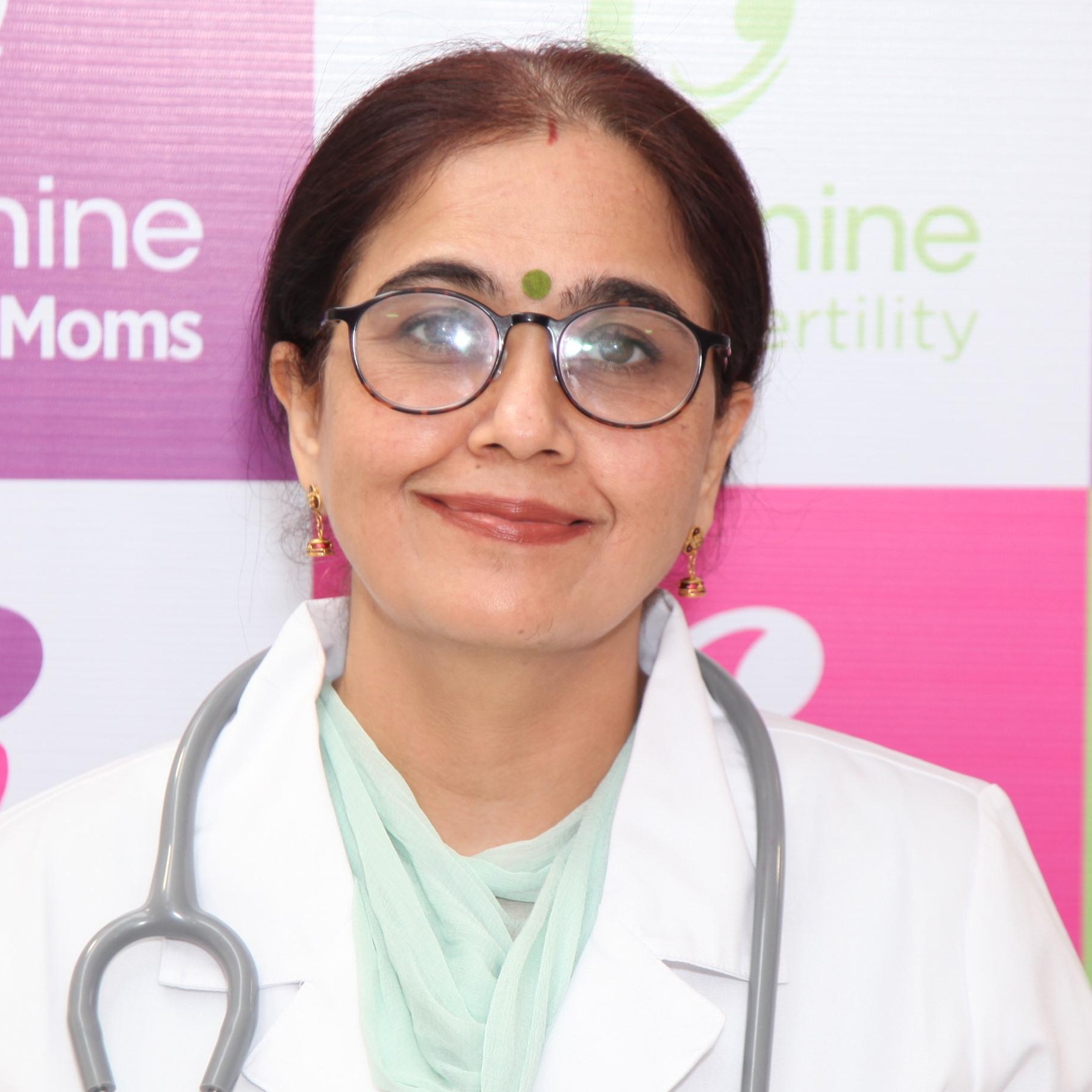 Portrait of Dr. Ginni Gulati, Gynecologist in delhi