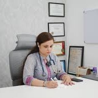 Portrait of Dr. Pritha Nayyar Kataria, Pulmonologist in delhi